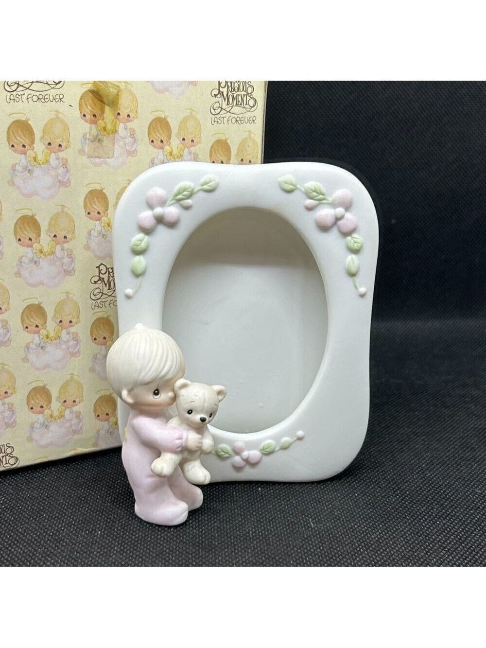 Precious Moments "Jesus Loves Me" photo frame